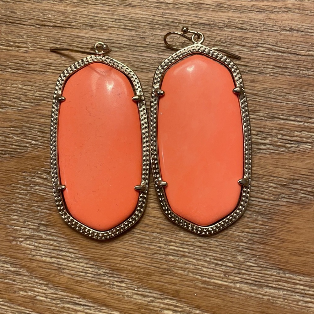kendra scott danielle earrings